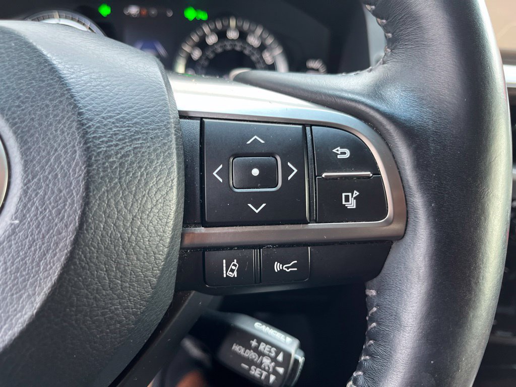 Used 2019 Lexus LX 570 4WD w/ Luxury Package image 26