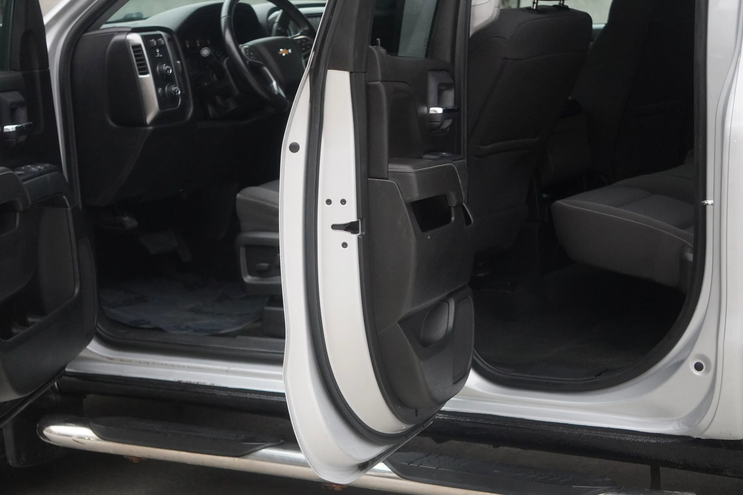 Used 2018 Chevrolet Silverado 1500 LT w/ All Star Edition AWD/4WD image 10