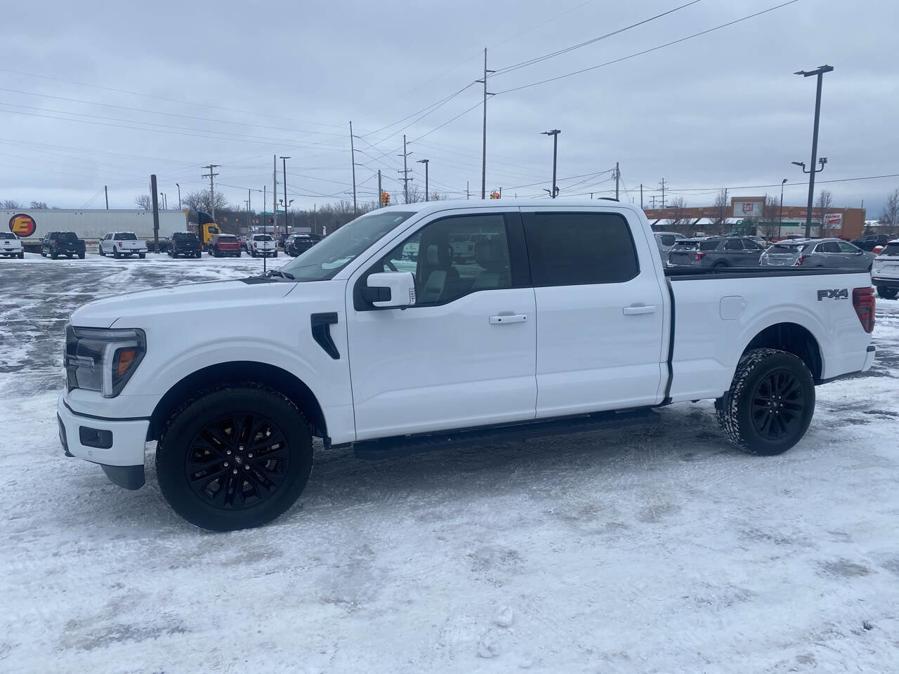 Used 2025 Ford F150 Lariat w/ FX4 Off-Road Package image 7