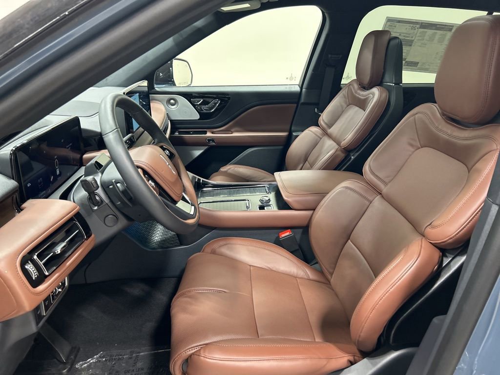 New 2026 Lincoln Aviator Reserve image 9