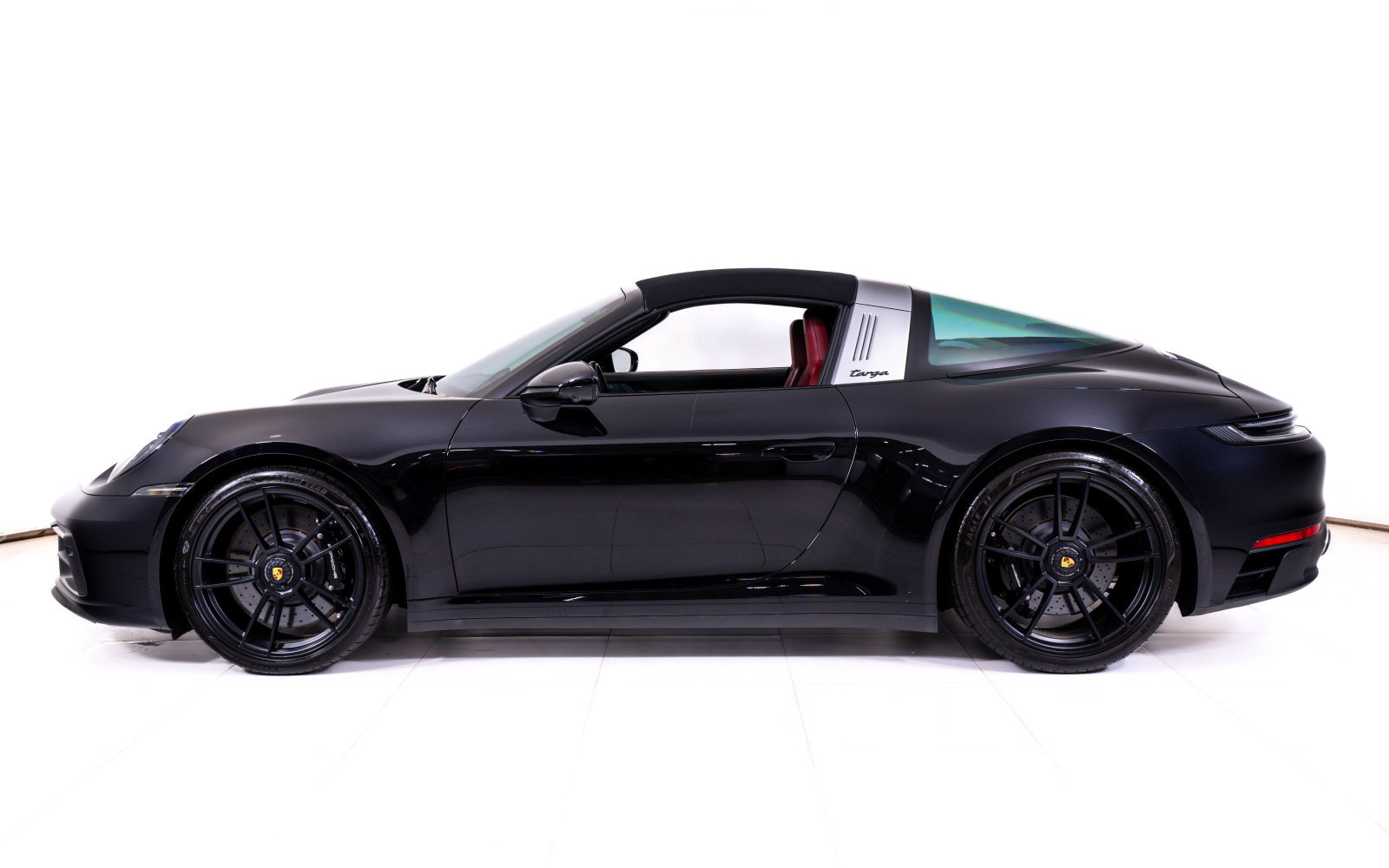 Used 2022 Porsche 911 Targa 4 GTS w/ Premium Package AWD/4WD image 2