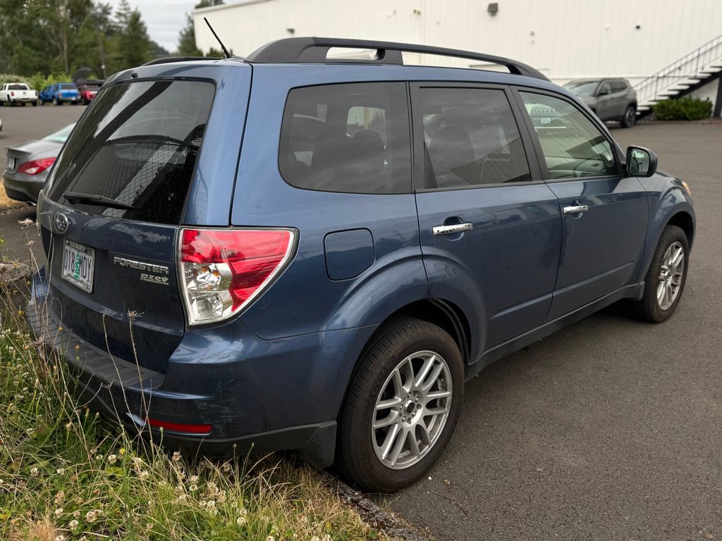 Used 2012 Subaru Forester 2.5X Premium AWD/4WD image 2