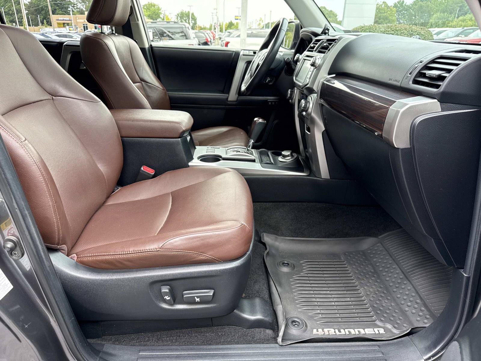 Used 2019 Toyota 4Runner Limited AWD/4WD image 25