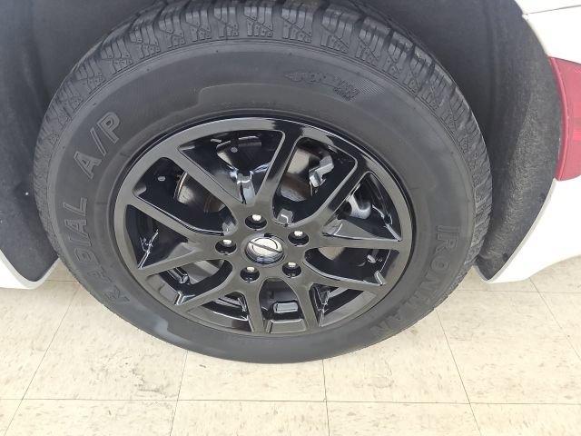 Used 2023 Chrysler Pacifica Touring-L FWD image 24