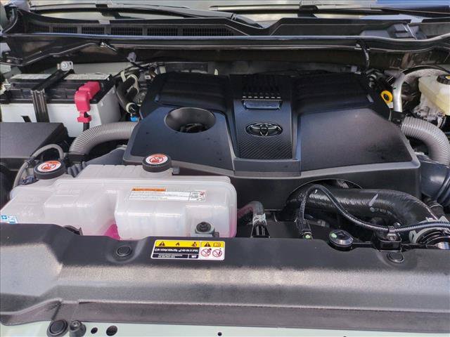 Certified 2026 Toyota Tundra SR5 w/ SR5 Premium Package AWD/4WD image 22