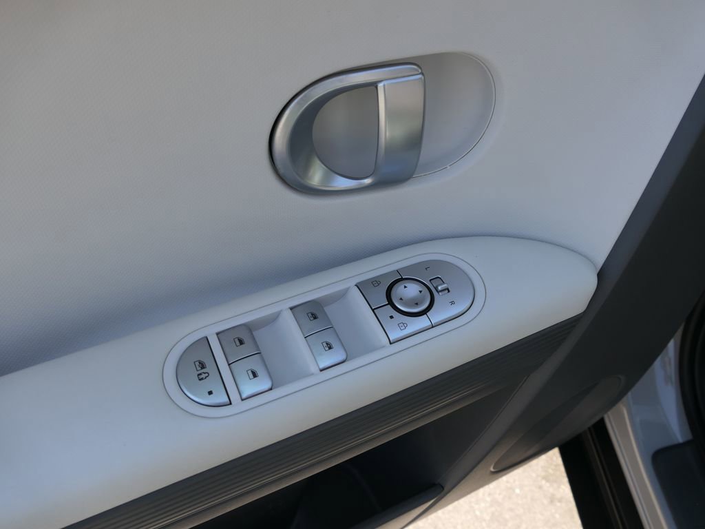 Certified 2024 Hyundai Ioniq 5 SEL RWD image 13