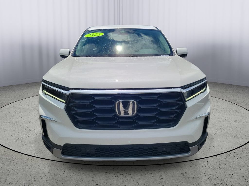 Used 2025 Honda Pilot EX-L image 6