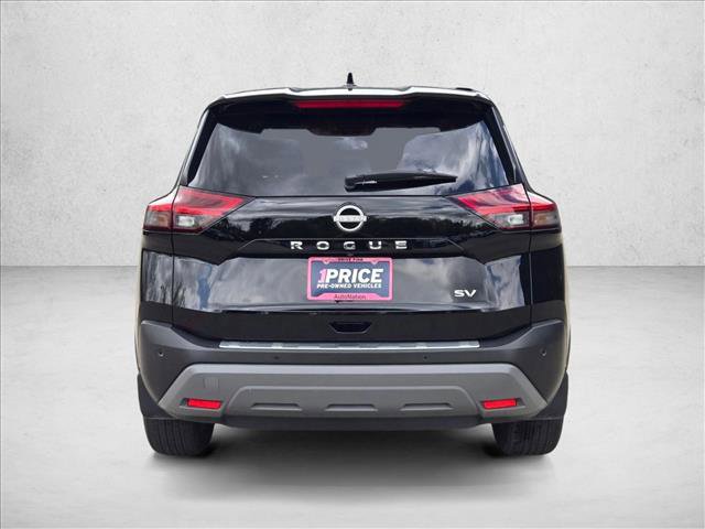 Used 2023 Nissan Rogue SV image 6