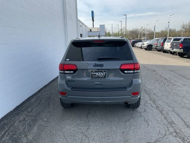 Used 2022 Jeep Grand Cherokee Laredo X image 7