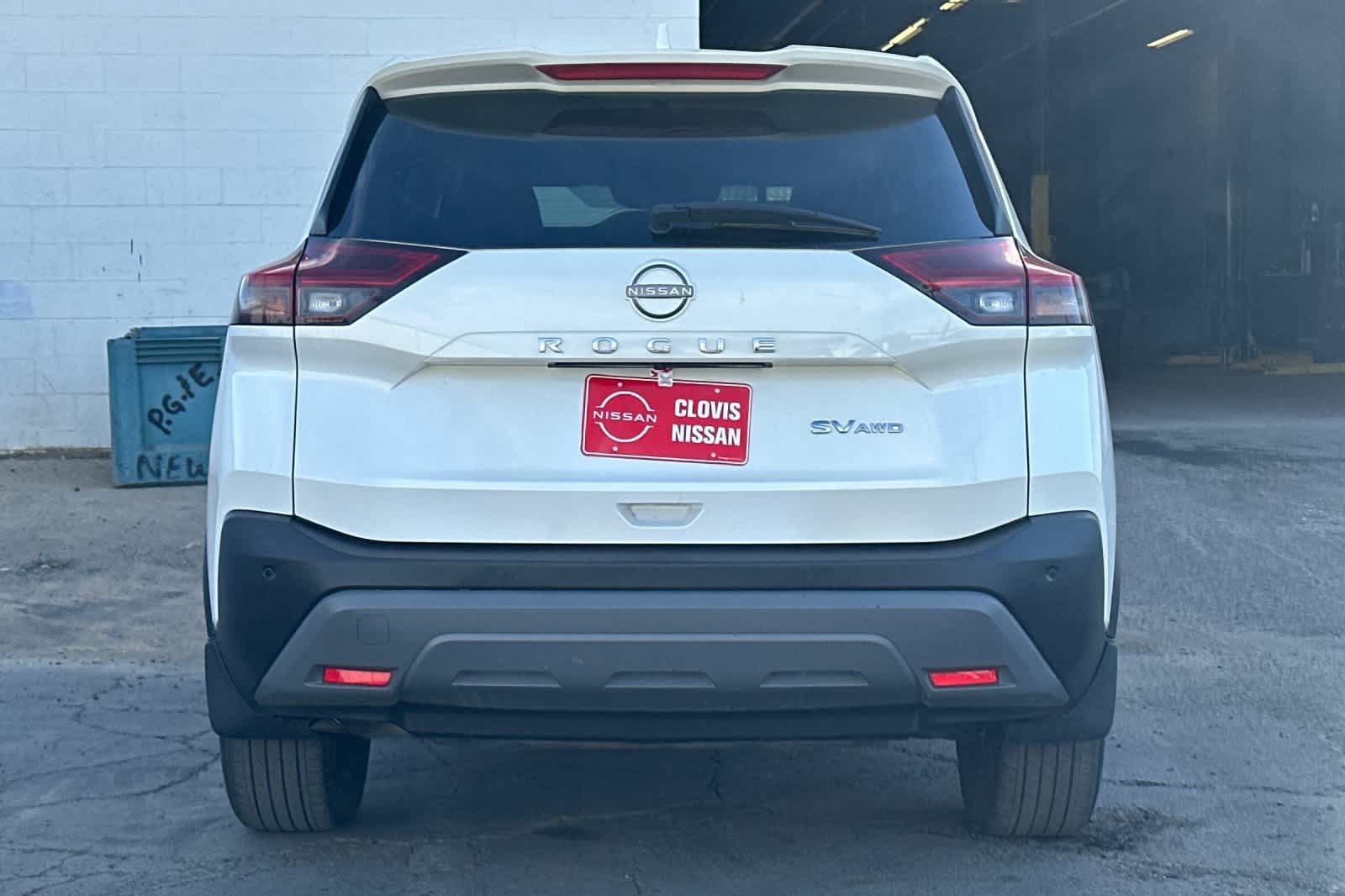 Used 2023 Nissan Rogue SV AWD/4WD image 8