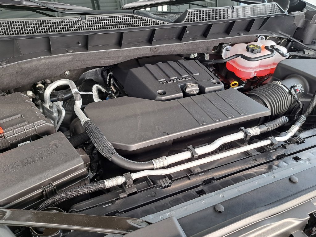 New 2026 Chevrolet Silverado 1500 Custom AWD/4WD image 15