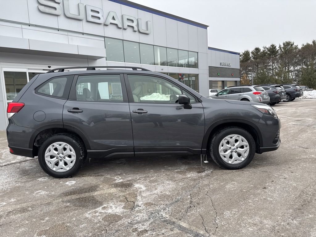 Used 2022 Subaru Forester image 3