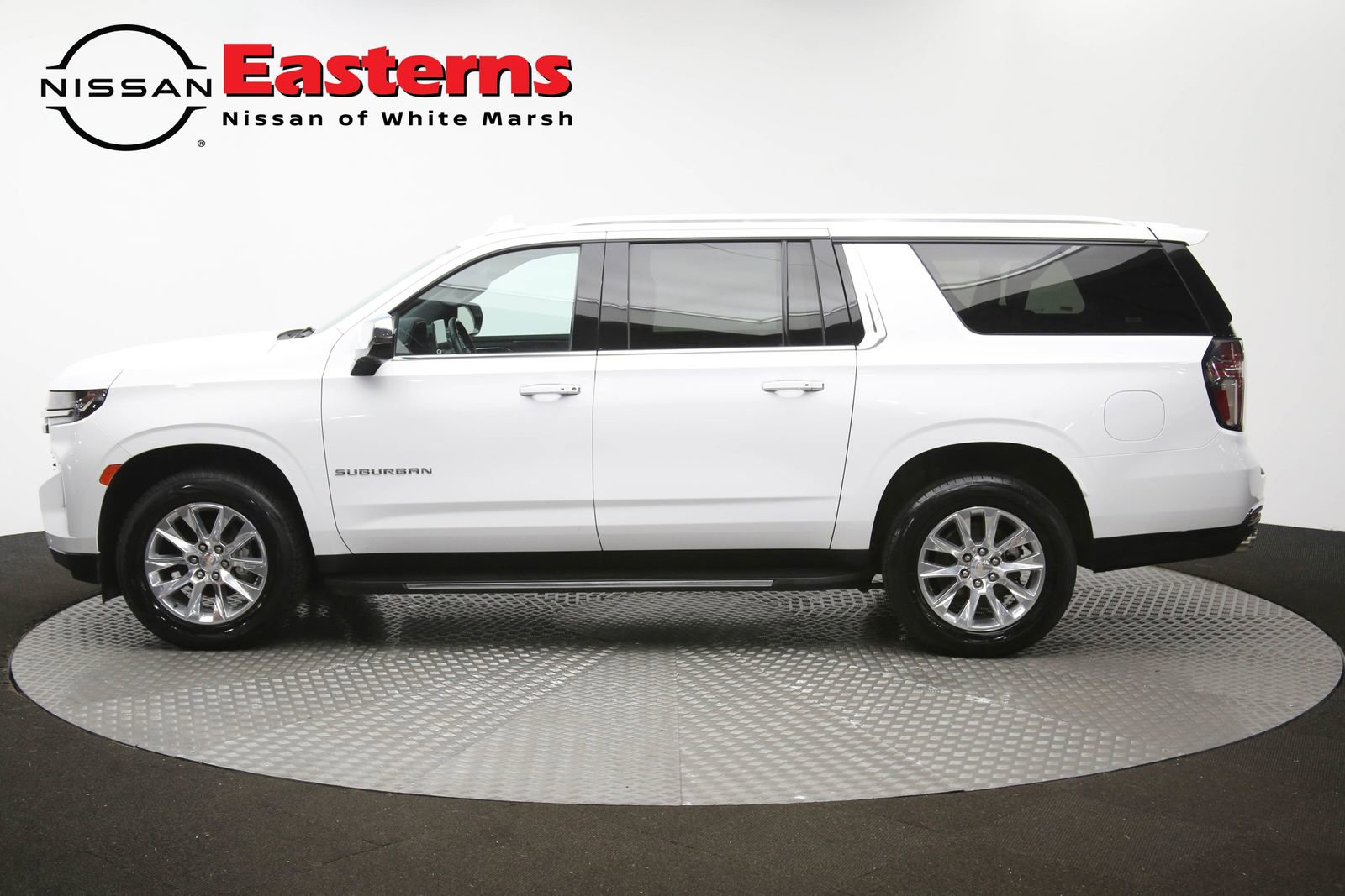 Used 2023 Chevrolet Suburban Premier RWD image 63