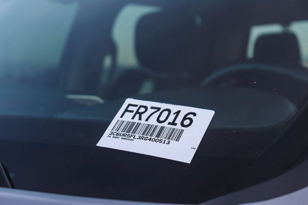 Used 2024 RAM 2500 Laramie AWD/4WD image 32