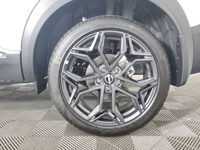 New 2026 Nissan Kicks SR w/ Illumination Package FWD image 12