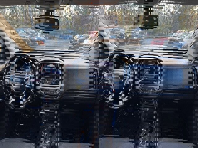 Used 2016 GMC Canyon SLE w/ SLE Convenience Package image 15