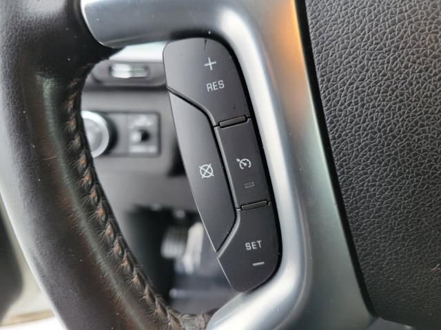 Used 2017 Chevrolet Traverse LT w/ Style and Technology Package FWD image 23