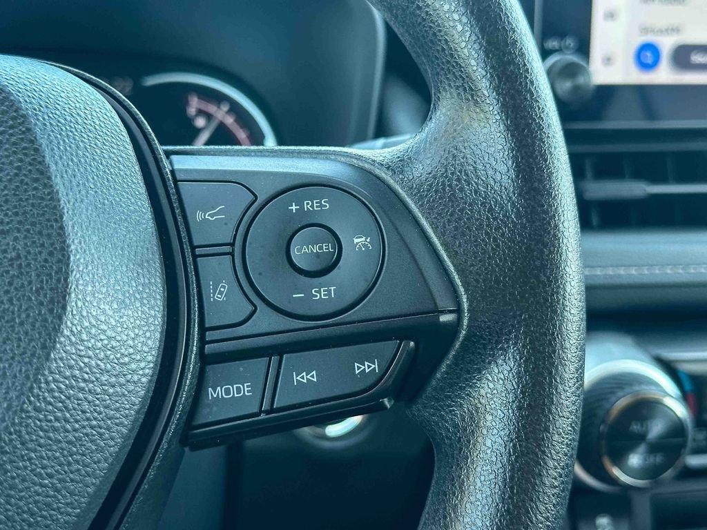 Certified 2025 Toyota RAV4 XLE image 28