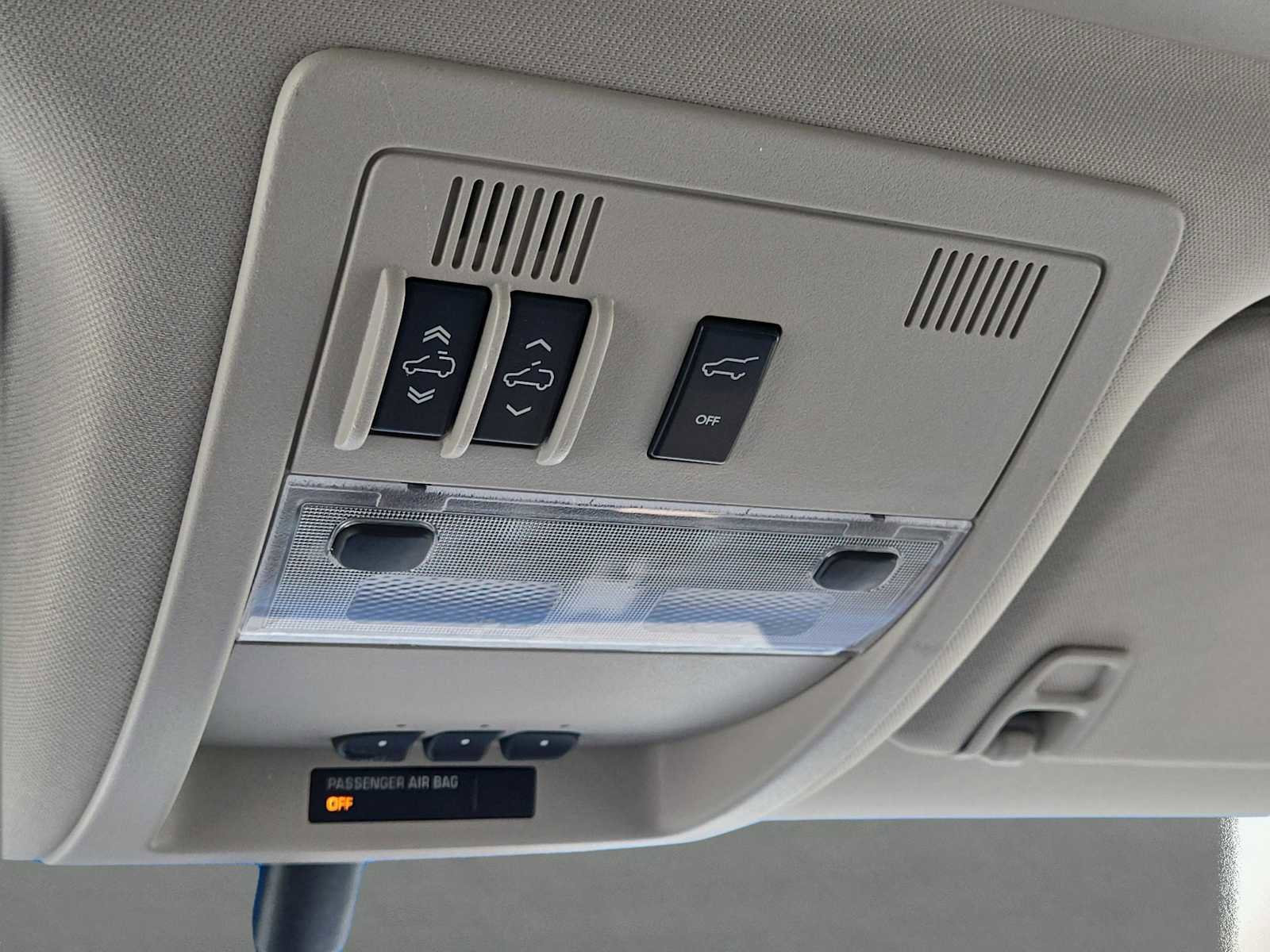 Used 2014 Chevrolet Tahoe LTZ RWD image 29