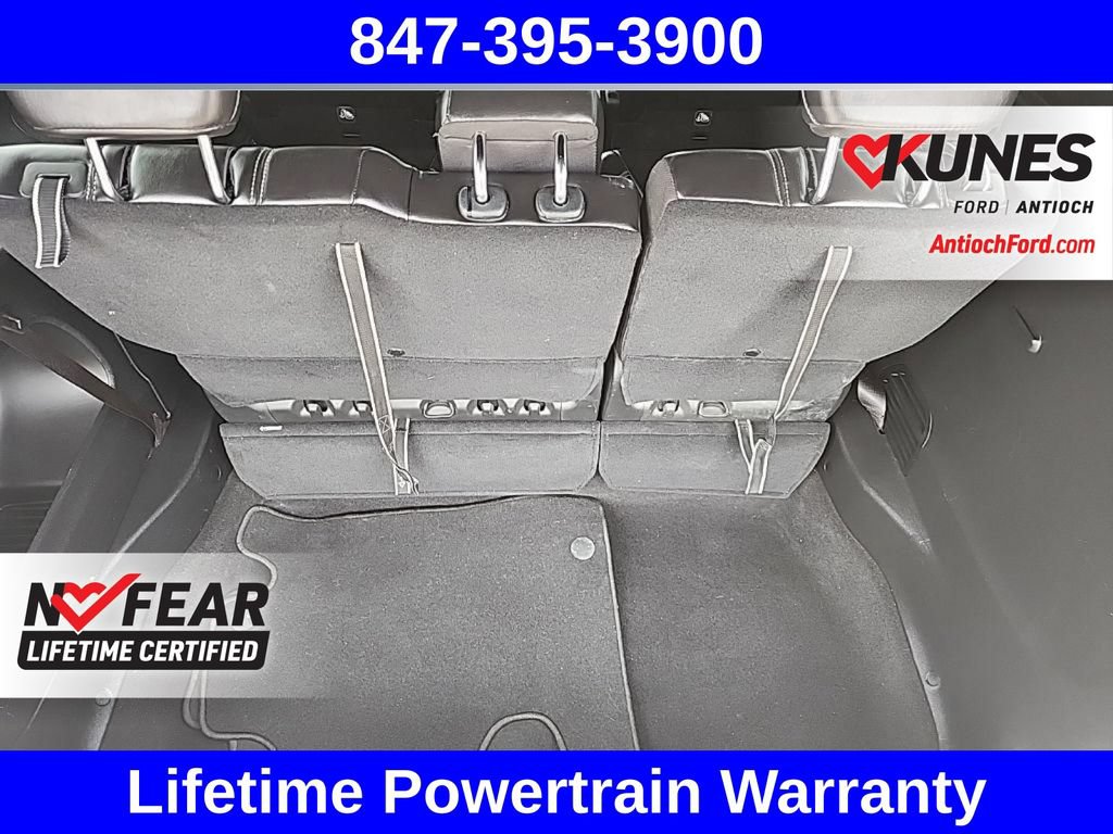 Used 2025 Chrysler Pacifica Select FWD image 44