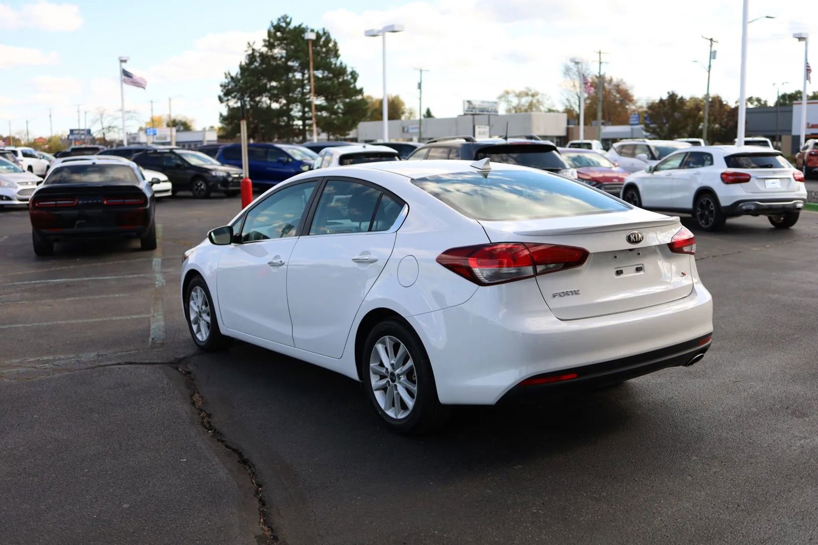 Used 2017 Kia Forte S w/ S Technology Package image 7