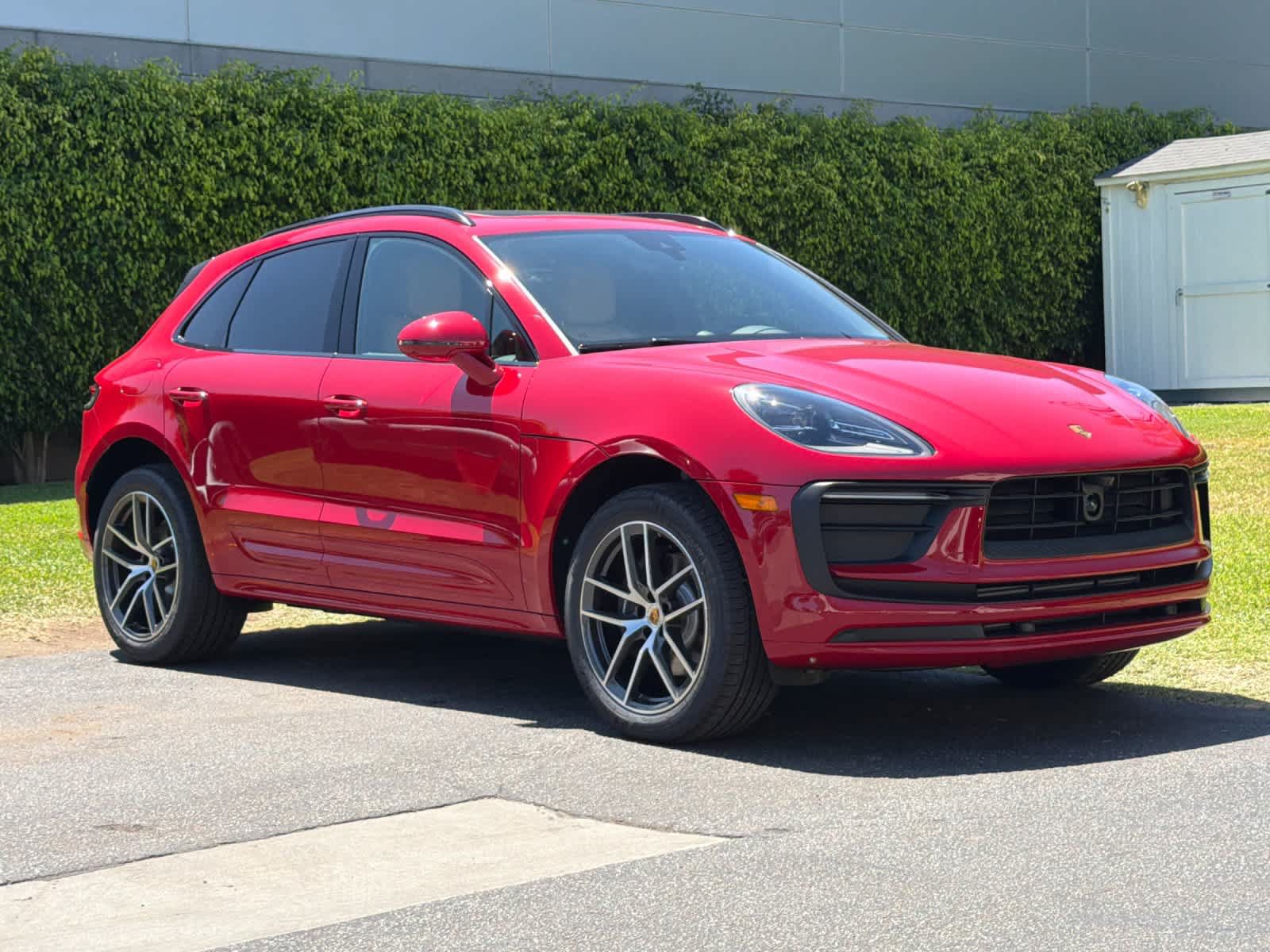 New 2026 Porsche Macan AWD/4WD image 10