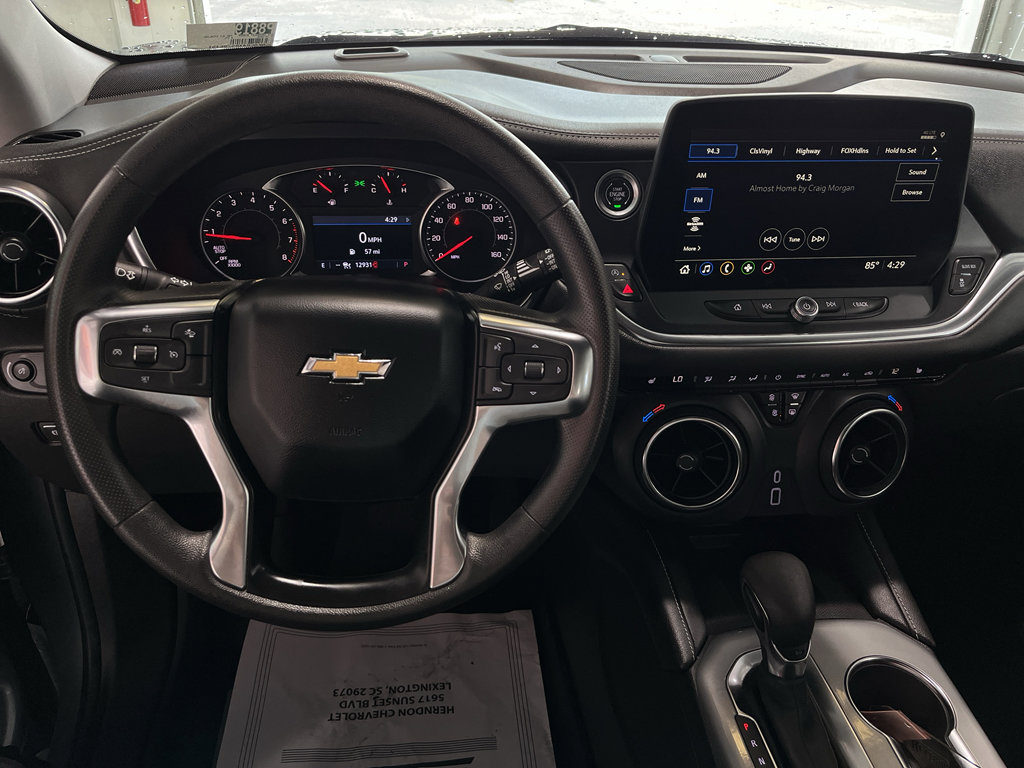 Used 2024 Chevrolet Blazer LT w/ Convenience Package FWD image 17