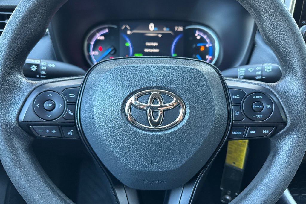 Used 2023 Toyota RAV4 LE AWD/4WD image 21