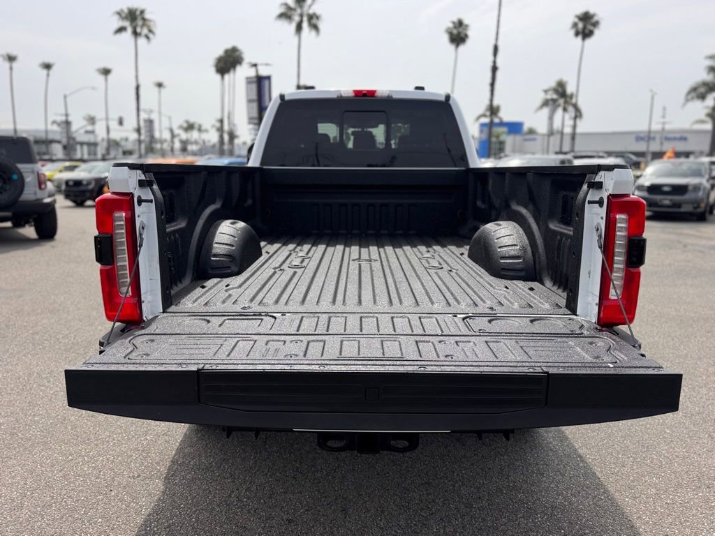 Certified 2023 Ford F250 Lariat w/ FX4 Off-Road Package image 13