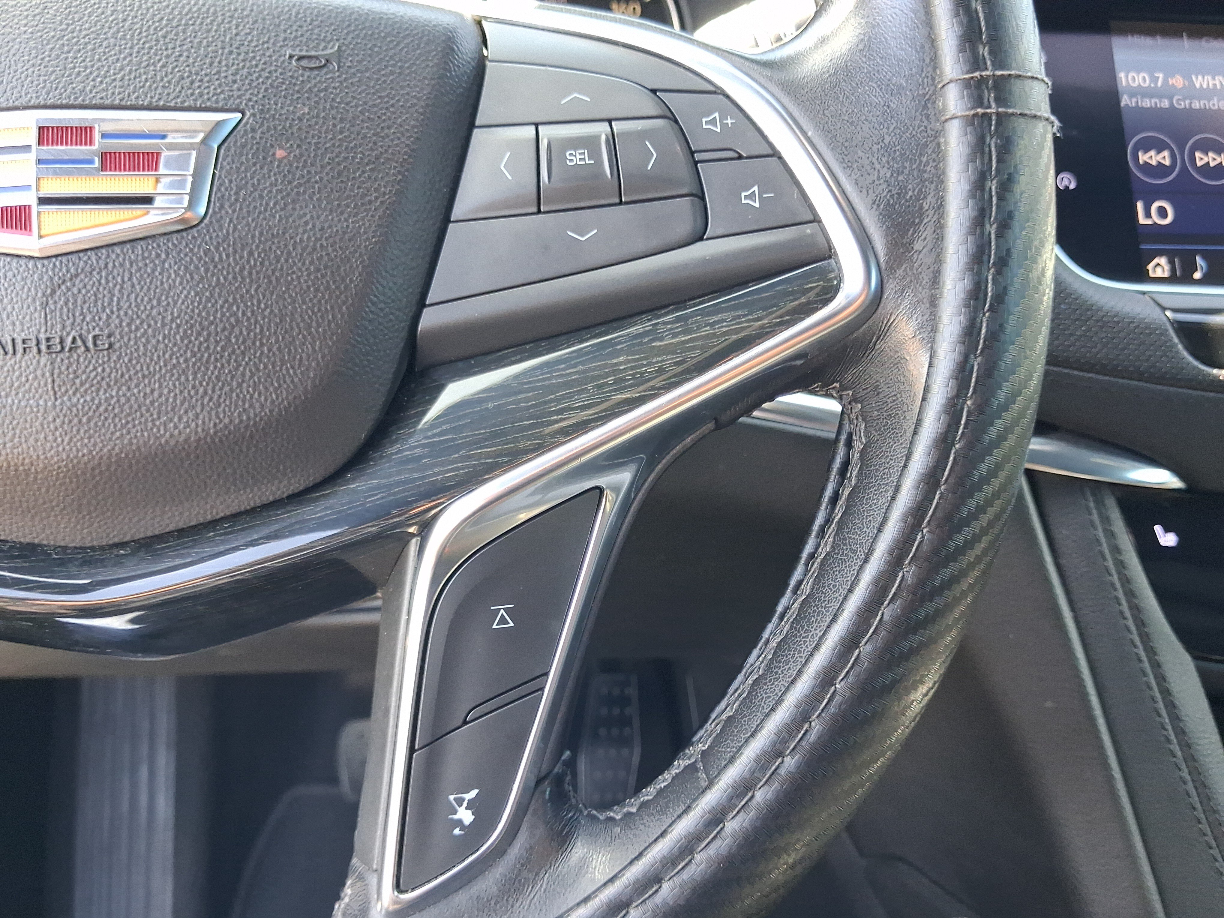 Used 2020 Cadillac XT5 Premium Luxury FWD image 17