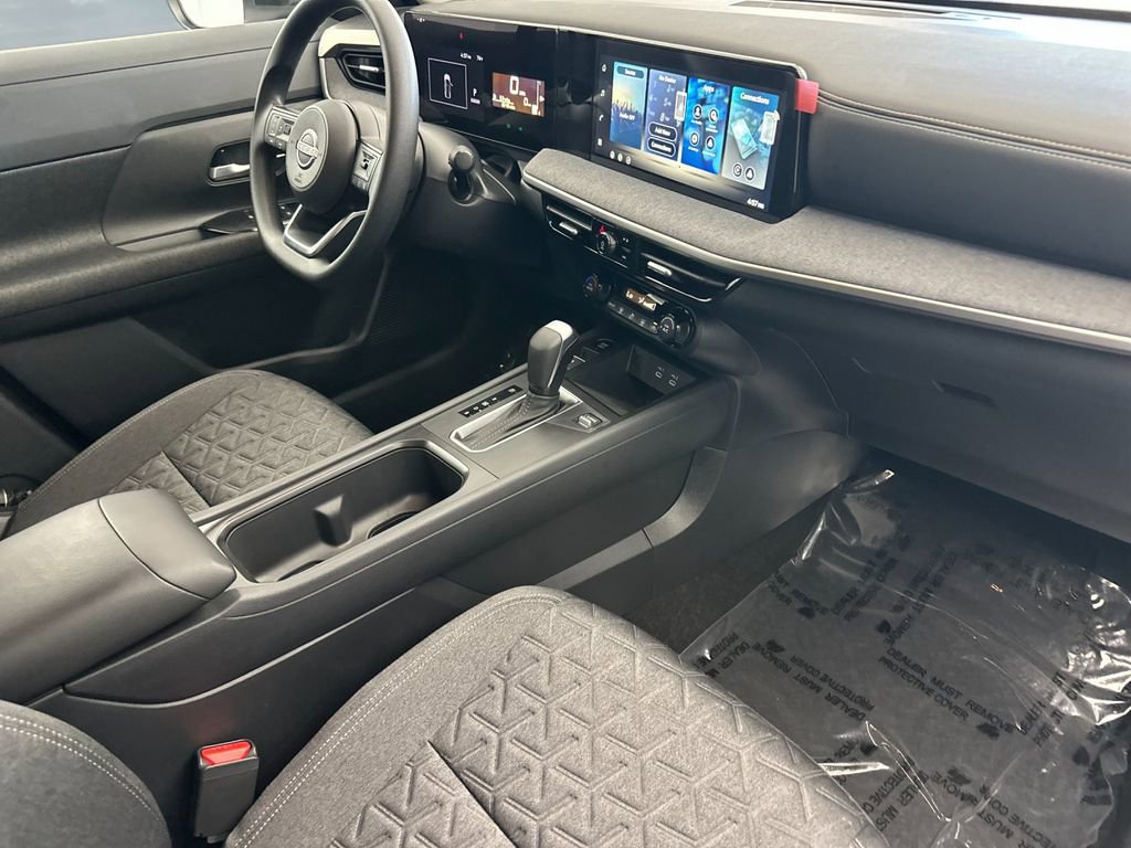 Used 2026 Nissan Kicks SV FWD image 15