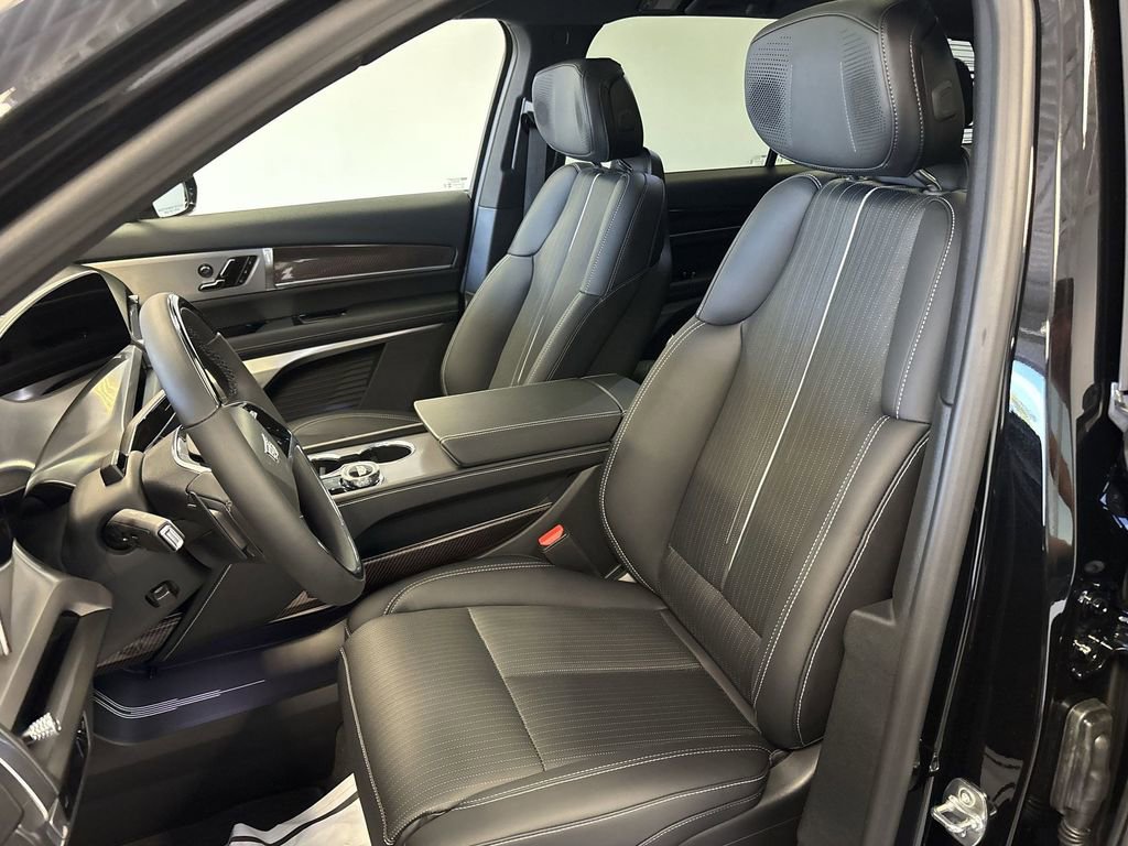 New 2026 Cadillac Vistiq Luxury image 24