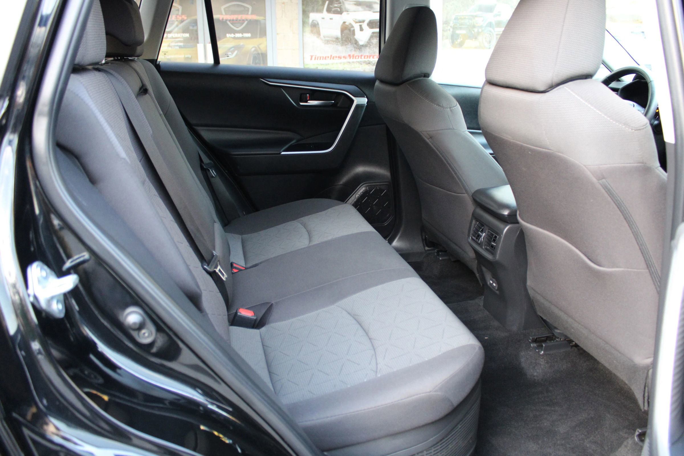 Used 2023 Toyota RAV4 XLE image 20