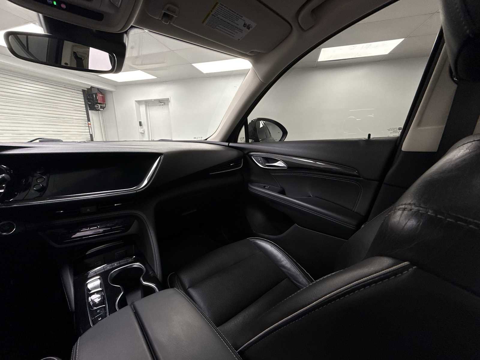 Used 2021 Buick Envision Essence w/ Sport Touring Package image 11
