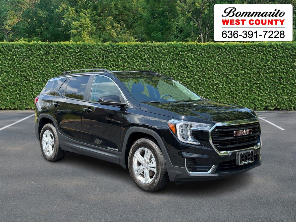 Used 2022 GMC Terrain SLE w/ Driver Convenience Package