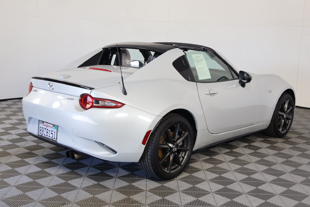 Used 2017 MAZDA MX-5 Miata RF Club RWD image 16