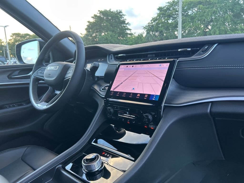 New 2025 Jeep Grand Cherokee L Limited image 25