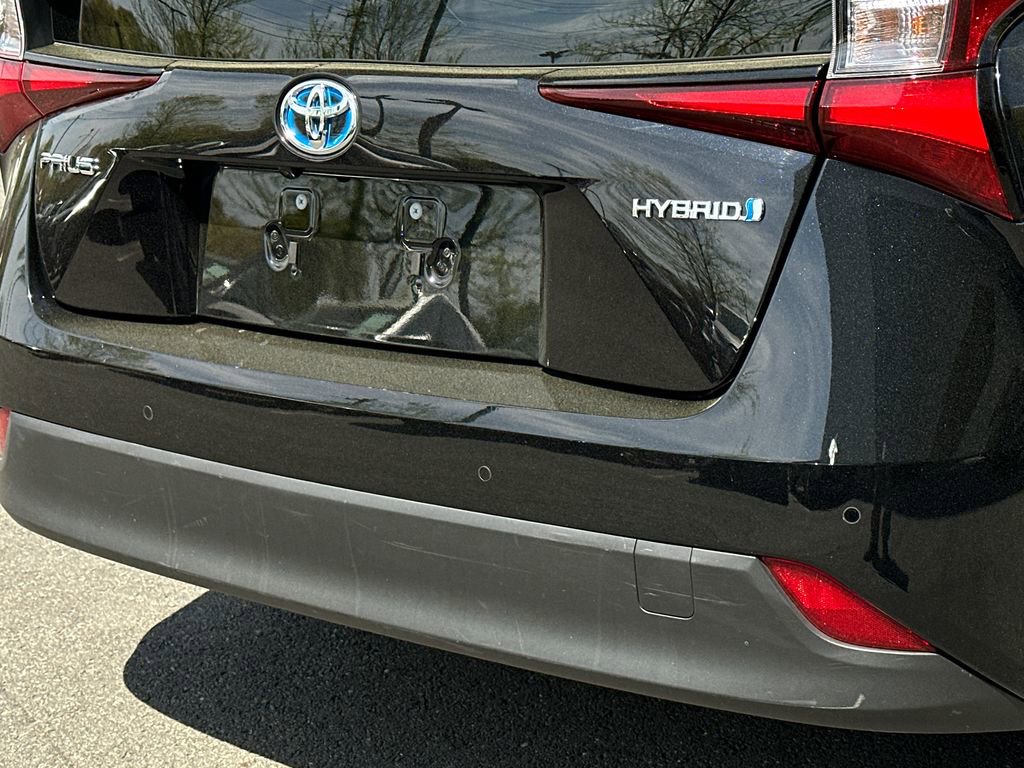 Used 2022 Toyota Prius LE image 5