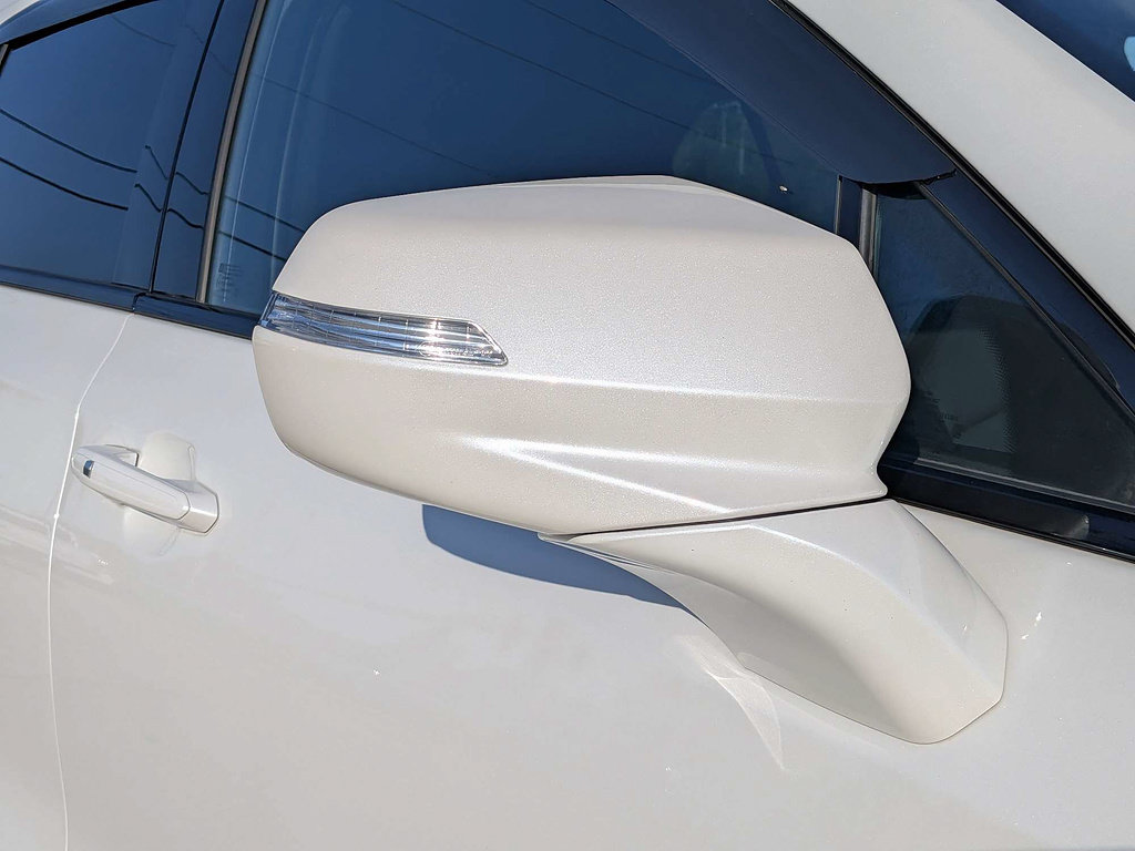Used 2021 Cadillac XT4 Sport w/ Cold Weather Package FWD image 10