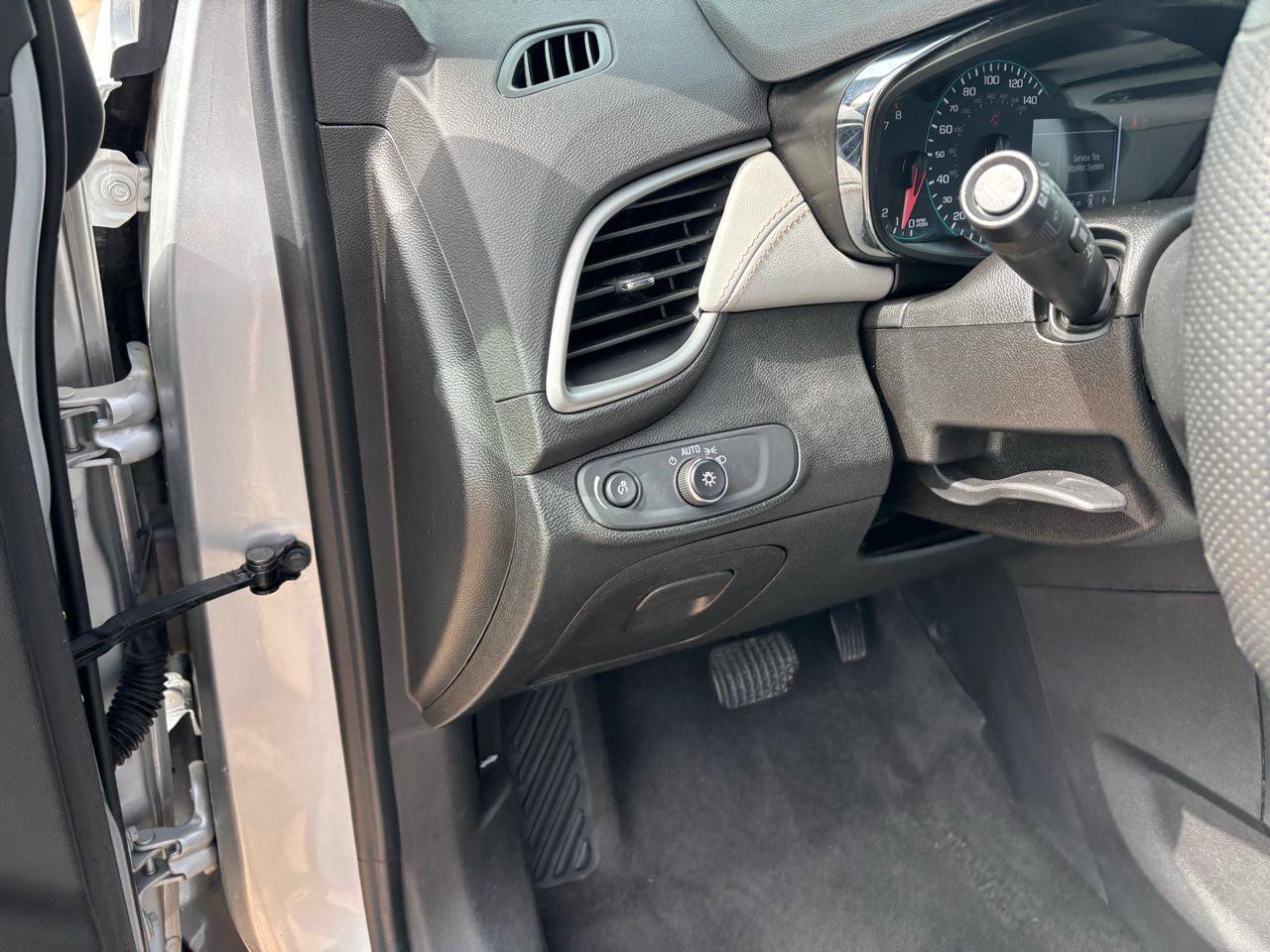 Used 2019 Chevrolet Trax LS w/ LPO, Cargo Package FWD image 13