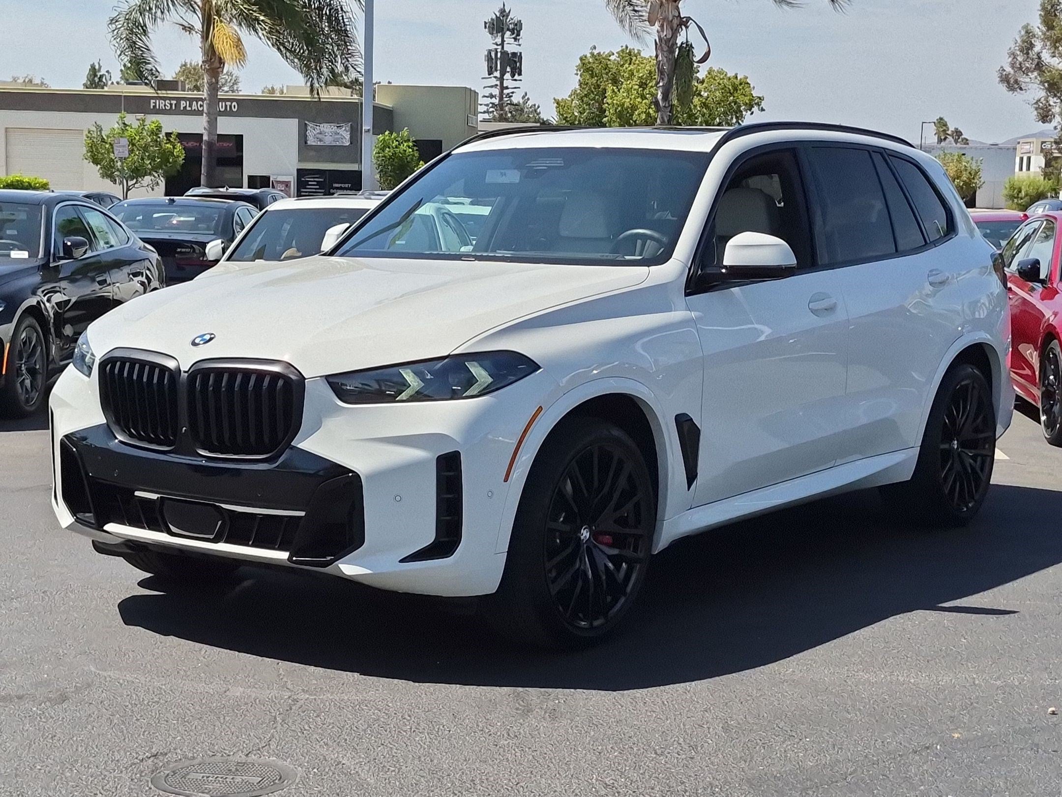 Used 2026 BMW X5 xDrive40i w/ M Sport Package AWD/4WD image 5