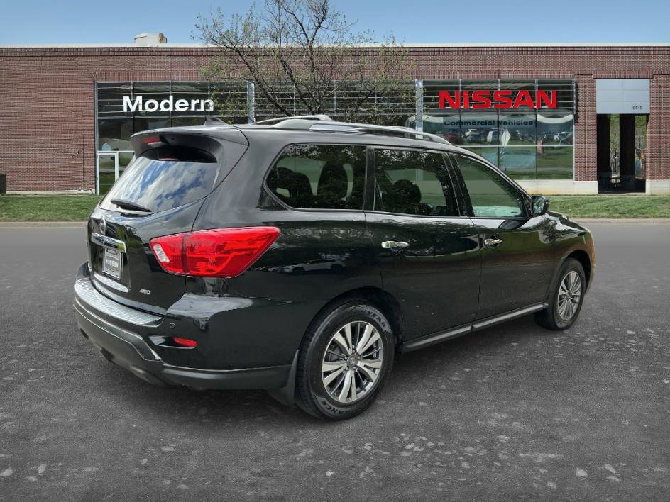 Used 2020 Nissan Pathfinder S AWD/4WD image 4