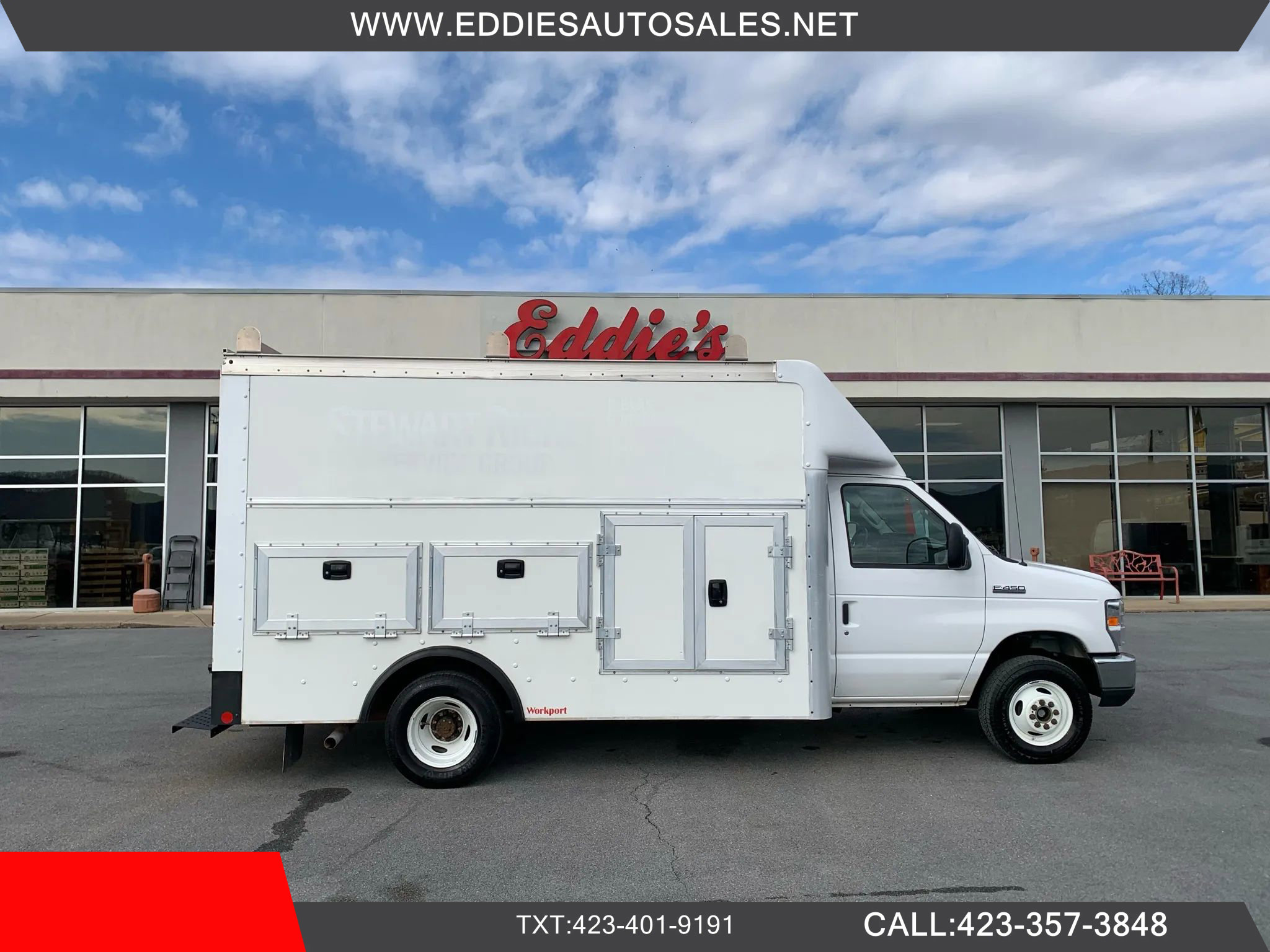 Used 2019 Ford E-450 and Econoline 450 Super Duty w/ Power Windows & Locks Group image 1