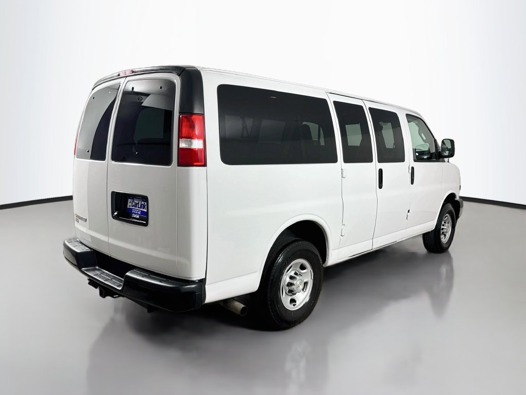 Used 2021 Chevrolet Express 2500 LS w/ Driver Convenience Package RWD image 8