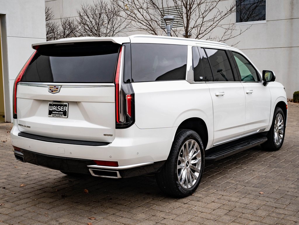 Used 2021 Cadillac Escalade ESV Premium Luxury image 10