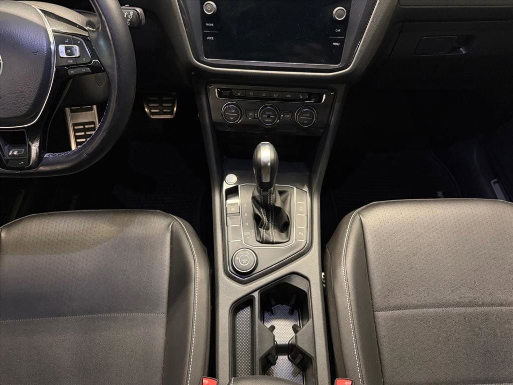 Used 2021 Volkswagen Tiguan SE R-Line w/ 3rd Row Seat Package image 16
