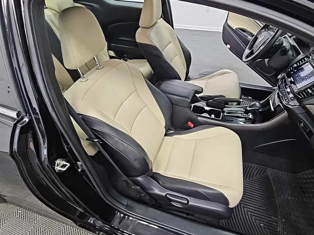 Used 2016 Honda Accord EX-L image 35