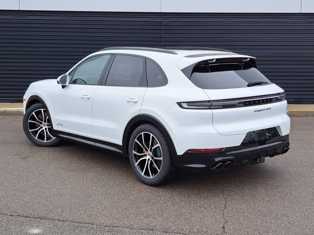 New 2026 Porsche Cayenne GTS AWD/4WD image 5