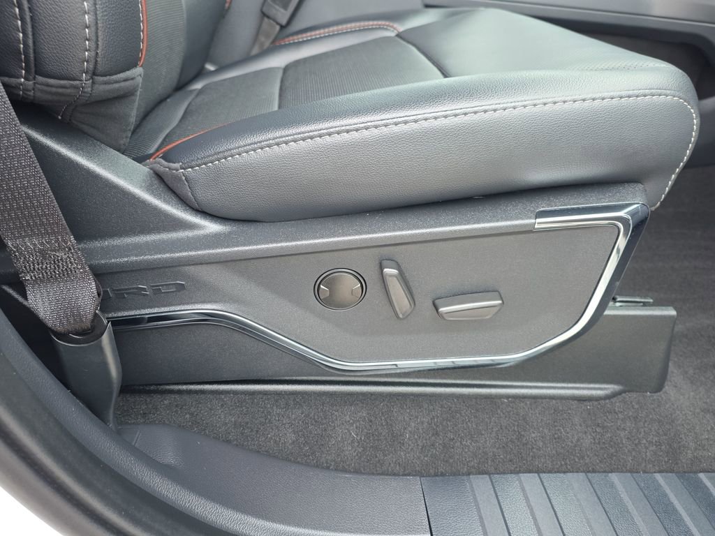 Used 2024 Ford F250 Lariat w/ Lariat Ultimate Package image 29