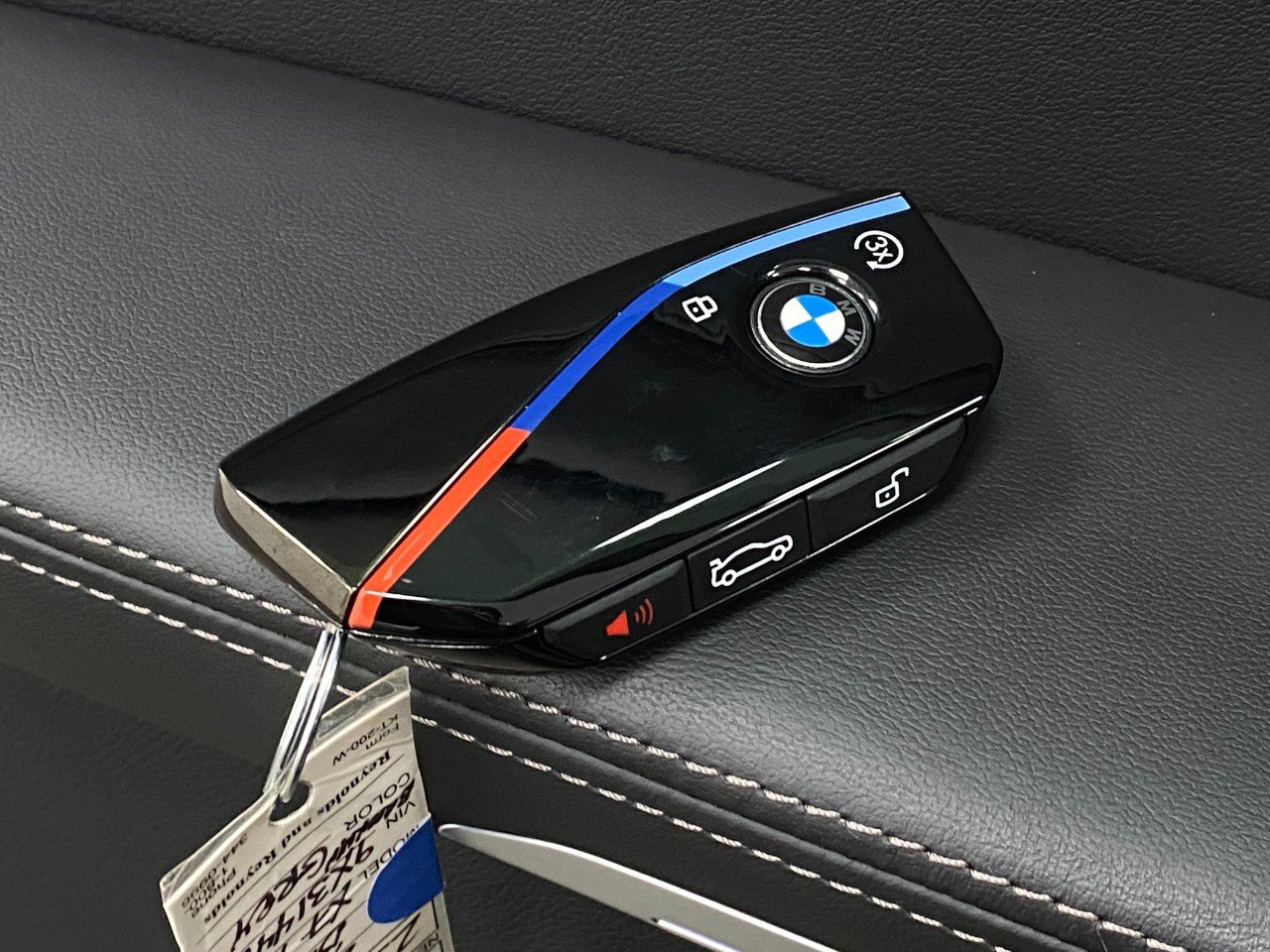 Certified 2025 BMW X7 M60i w/ Climate Comfort Package image 35